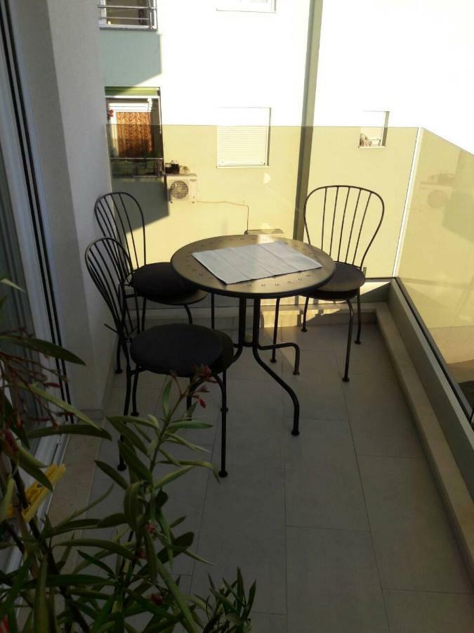 Apartman Petra Apartment Makarska Bagian luar foto