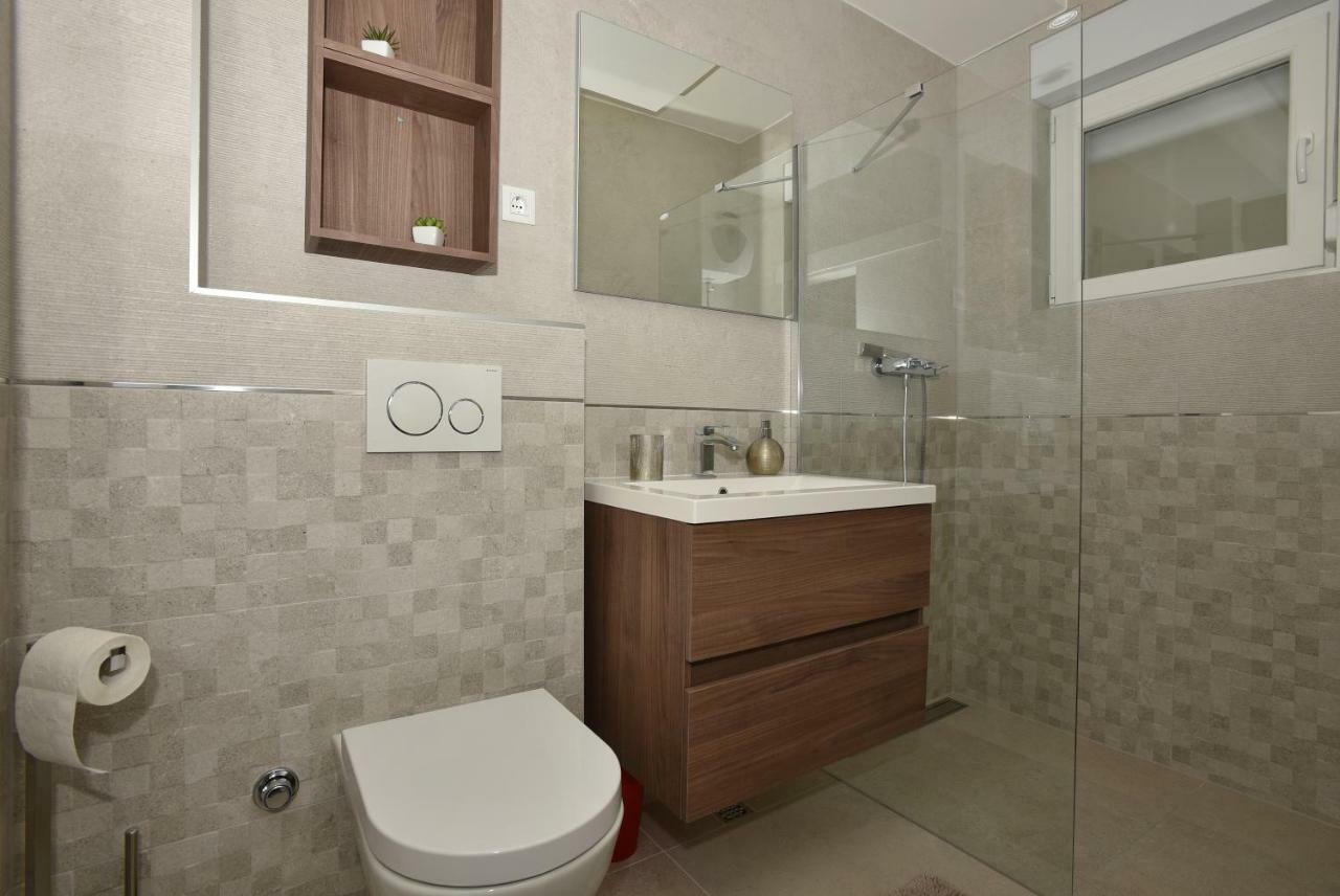 Apartman Petra Apartment Makarska Bagian luar foto