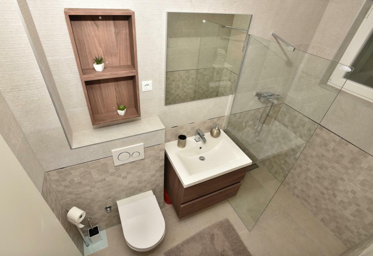Apartman Petra Apartment Makarska Bagian luar foto