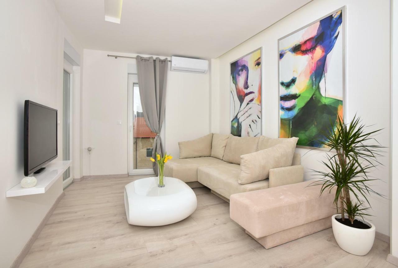 Apartman Petra Apartment Makarska Bagian luar foto